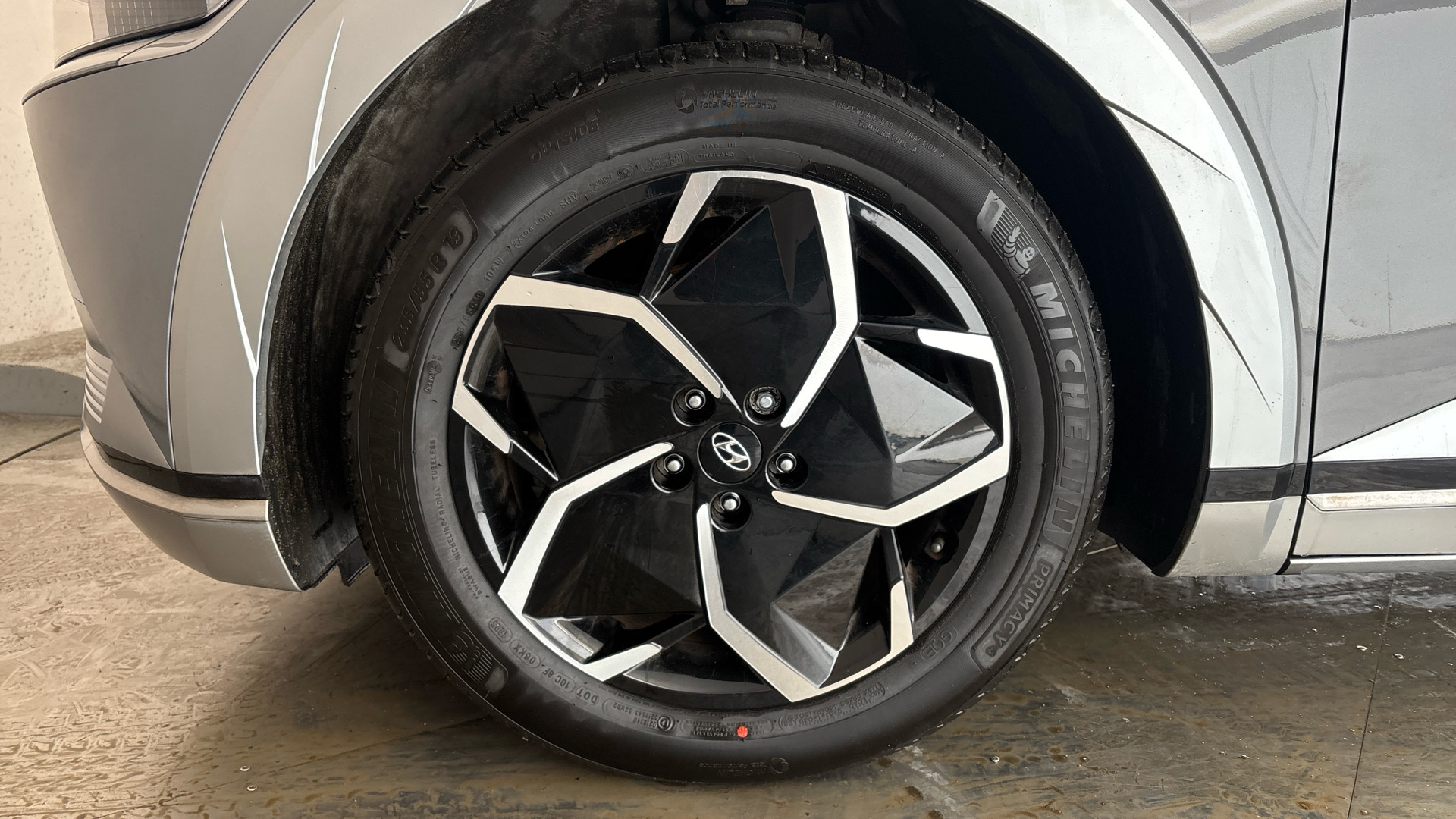 4058549 125kW Premium 58 kWh 5dr Auto