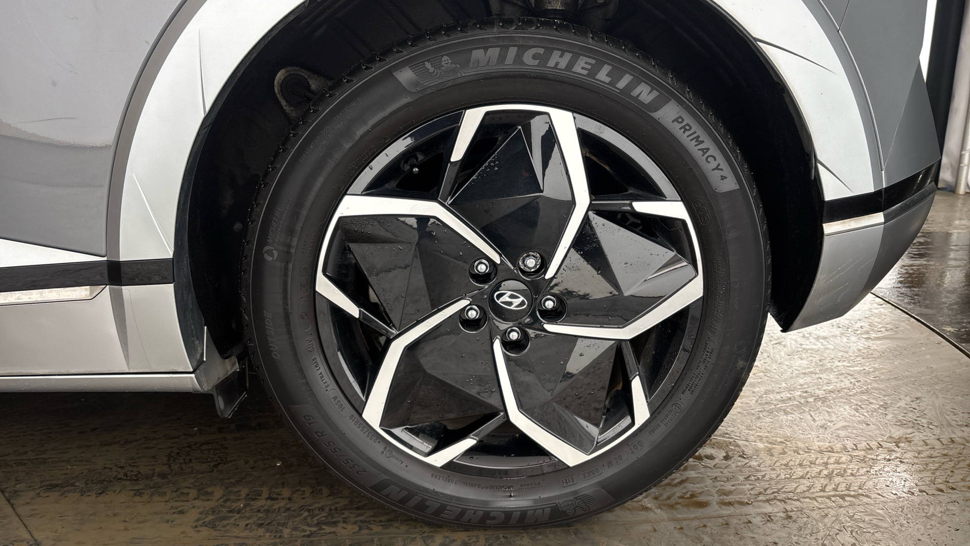 4058549 125kW Premium 58 kWh 5dr Auto