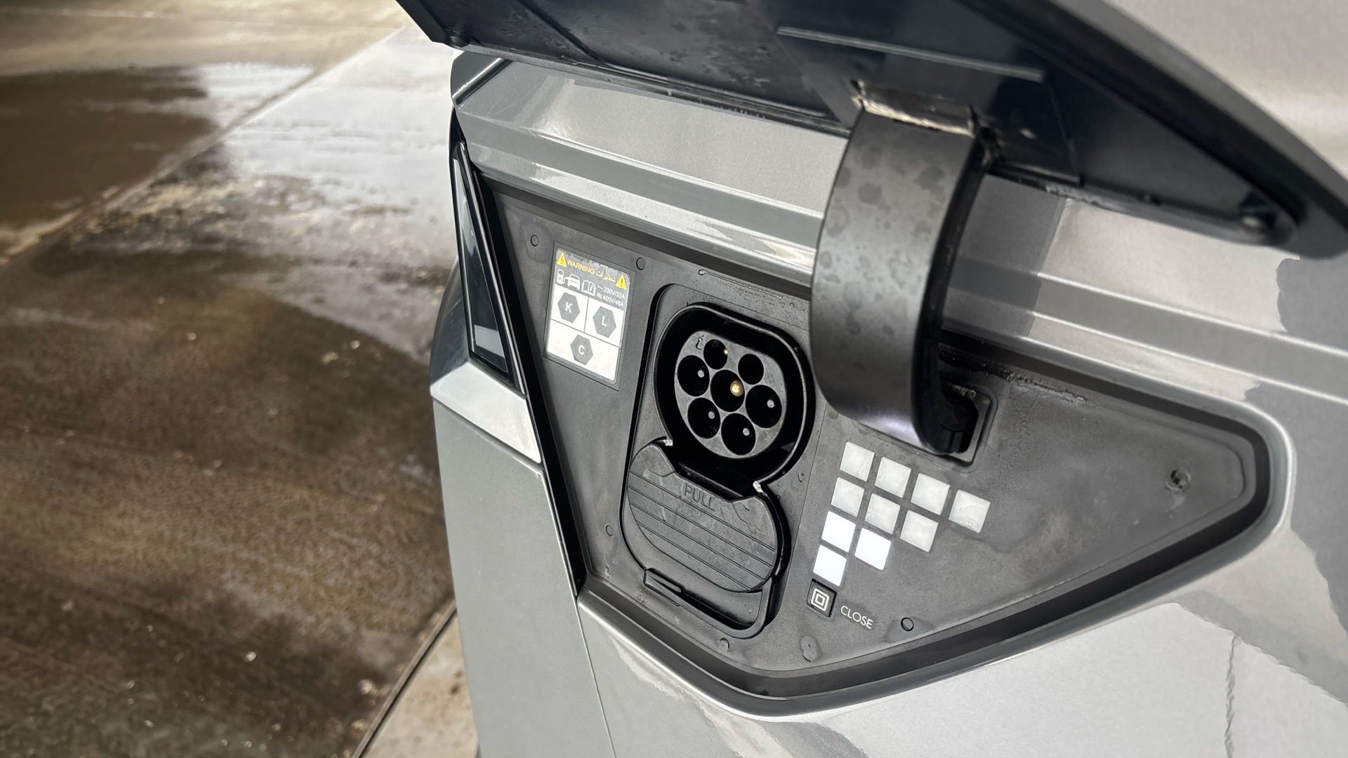 4058549 125kW Premium 58 kWh 5dr Auto