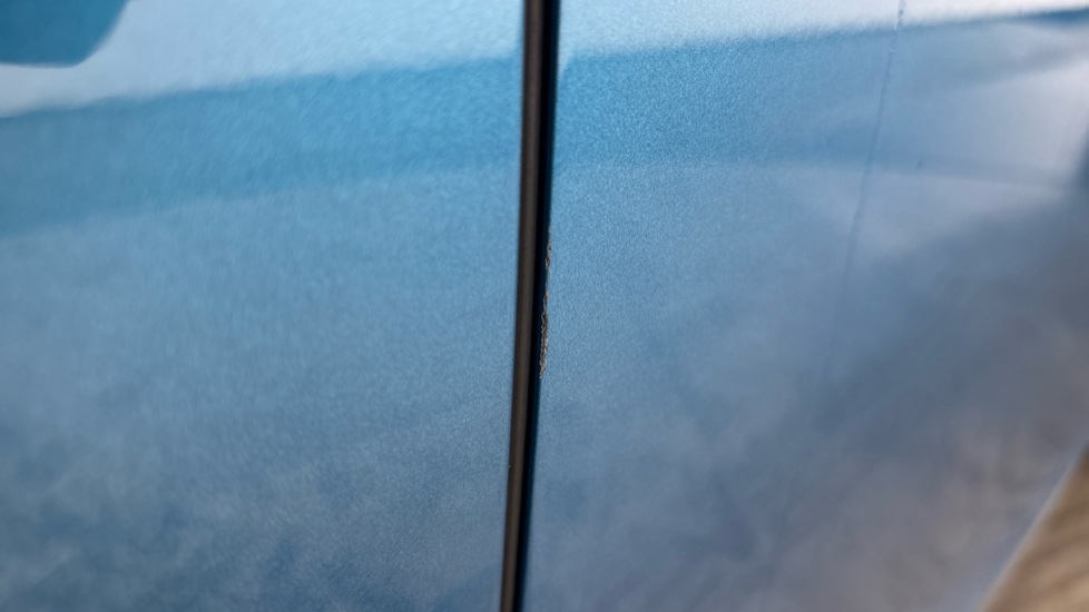 VOLKSWAGEN ID.3 Scuff