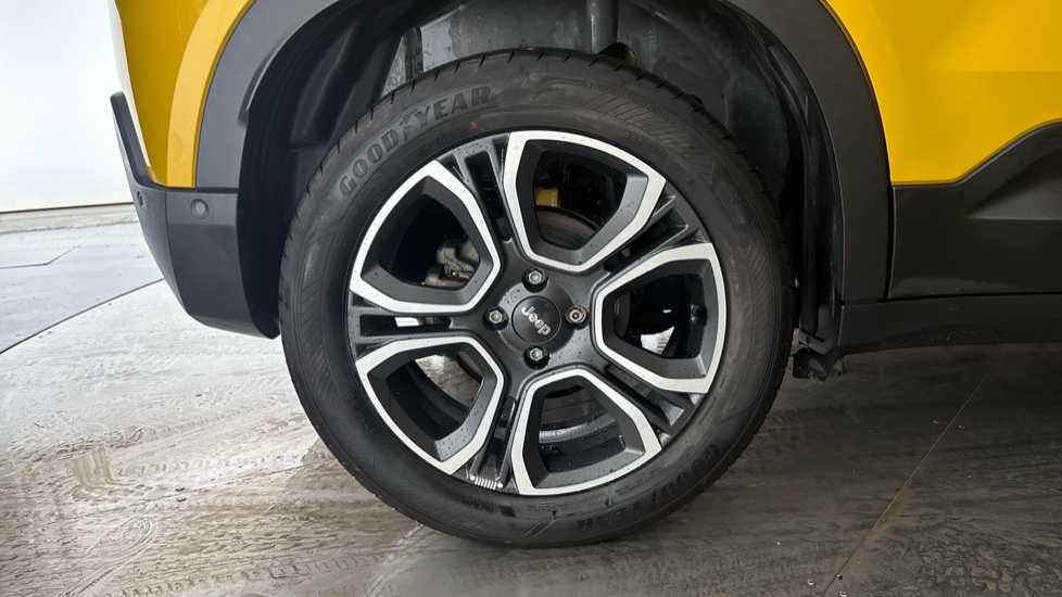 JEEP AVENGER Image 19