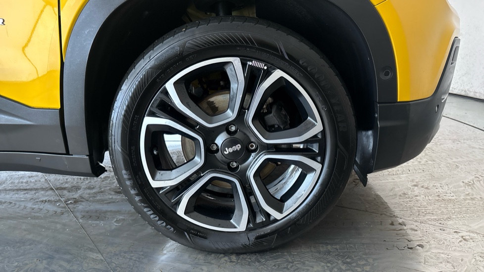 JEEP AVENGER Image 20