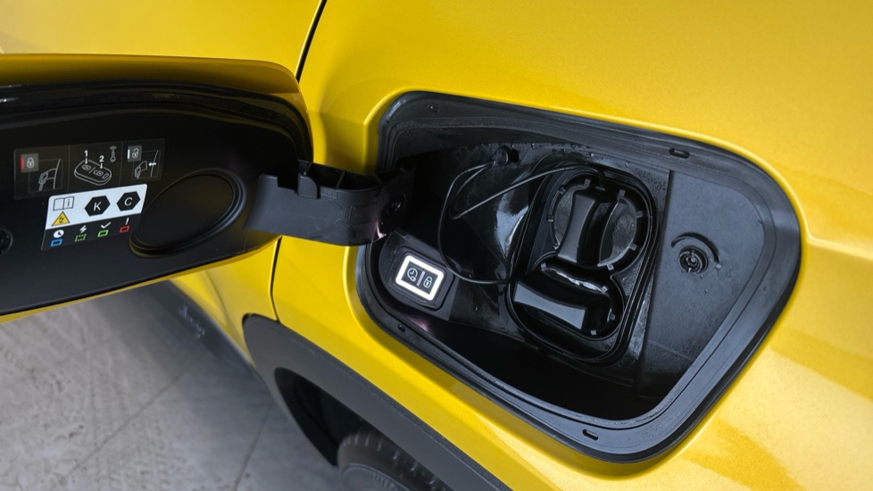 JEEP AVENGER Image 21