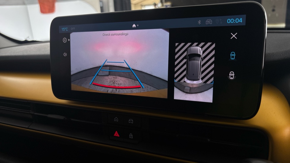 JEEP AVENGER reverse camera