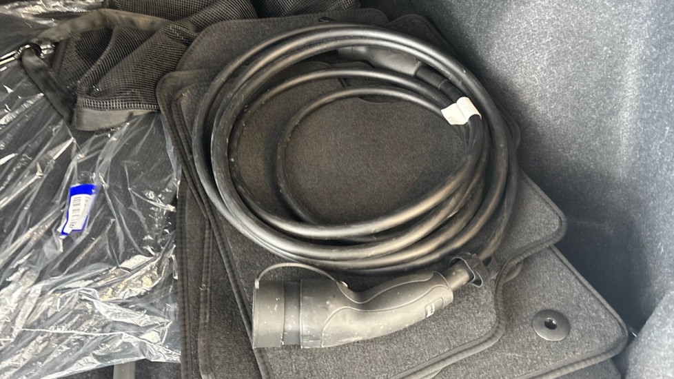 VOLVO EX40 Image 22