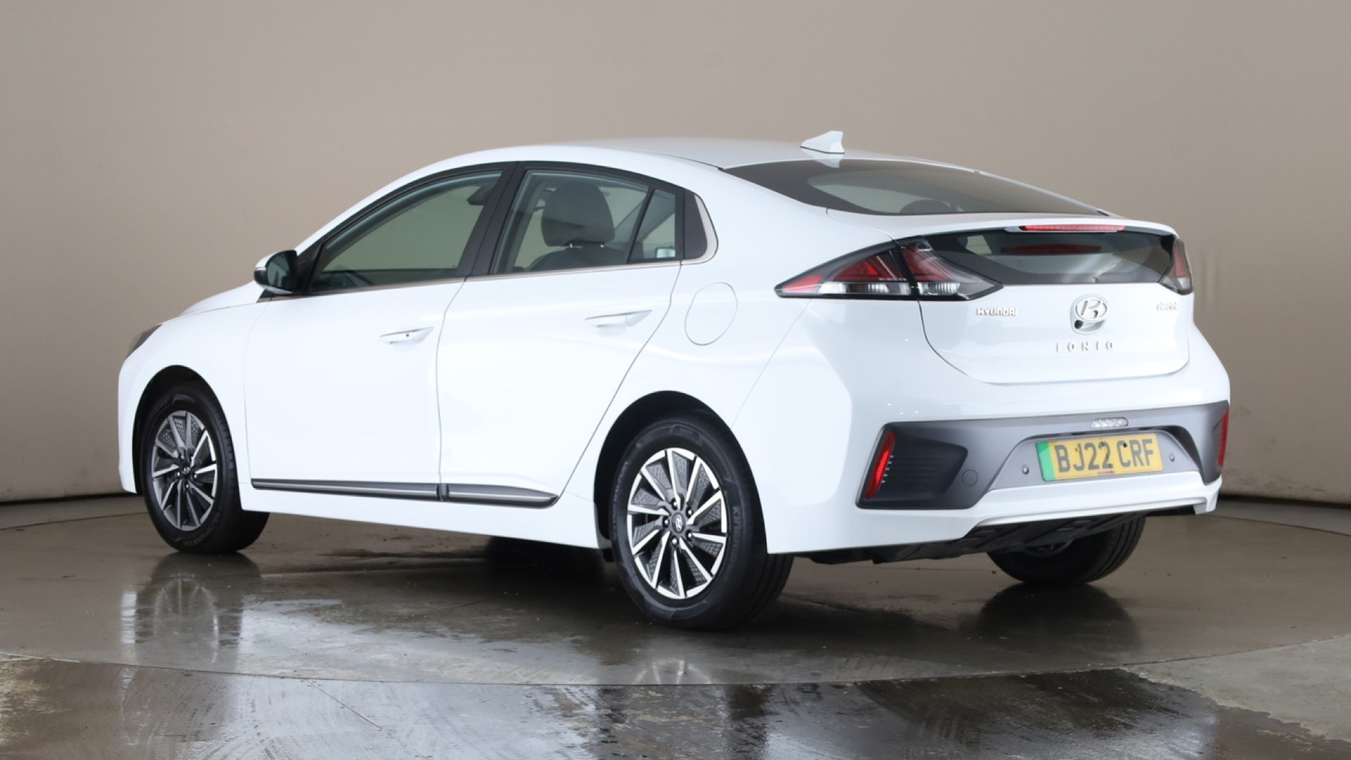 4027730 100kW Premium 38kWh 5dr Auto