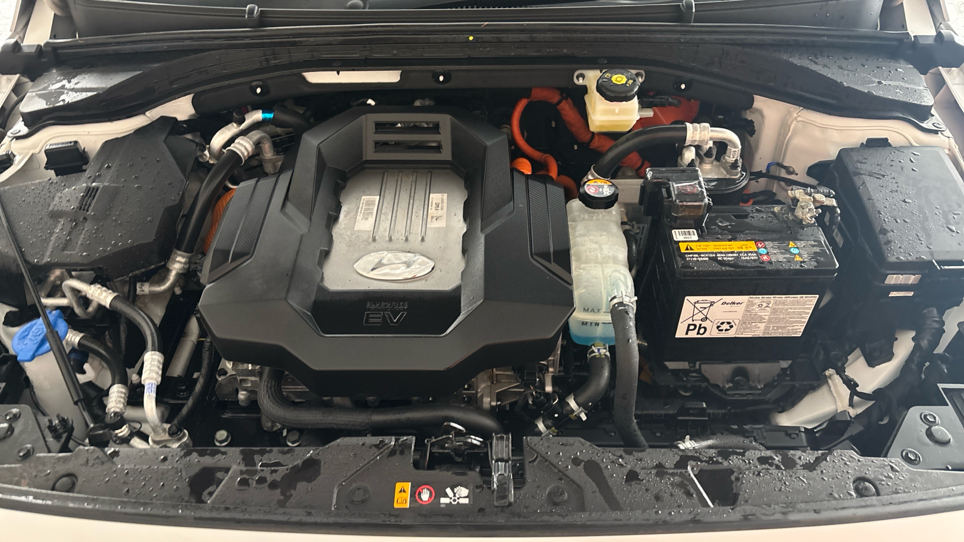 4027730 100kW Premium 38kWh 5dr Auto
