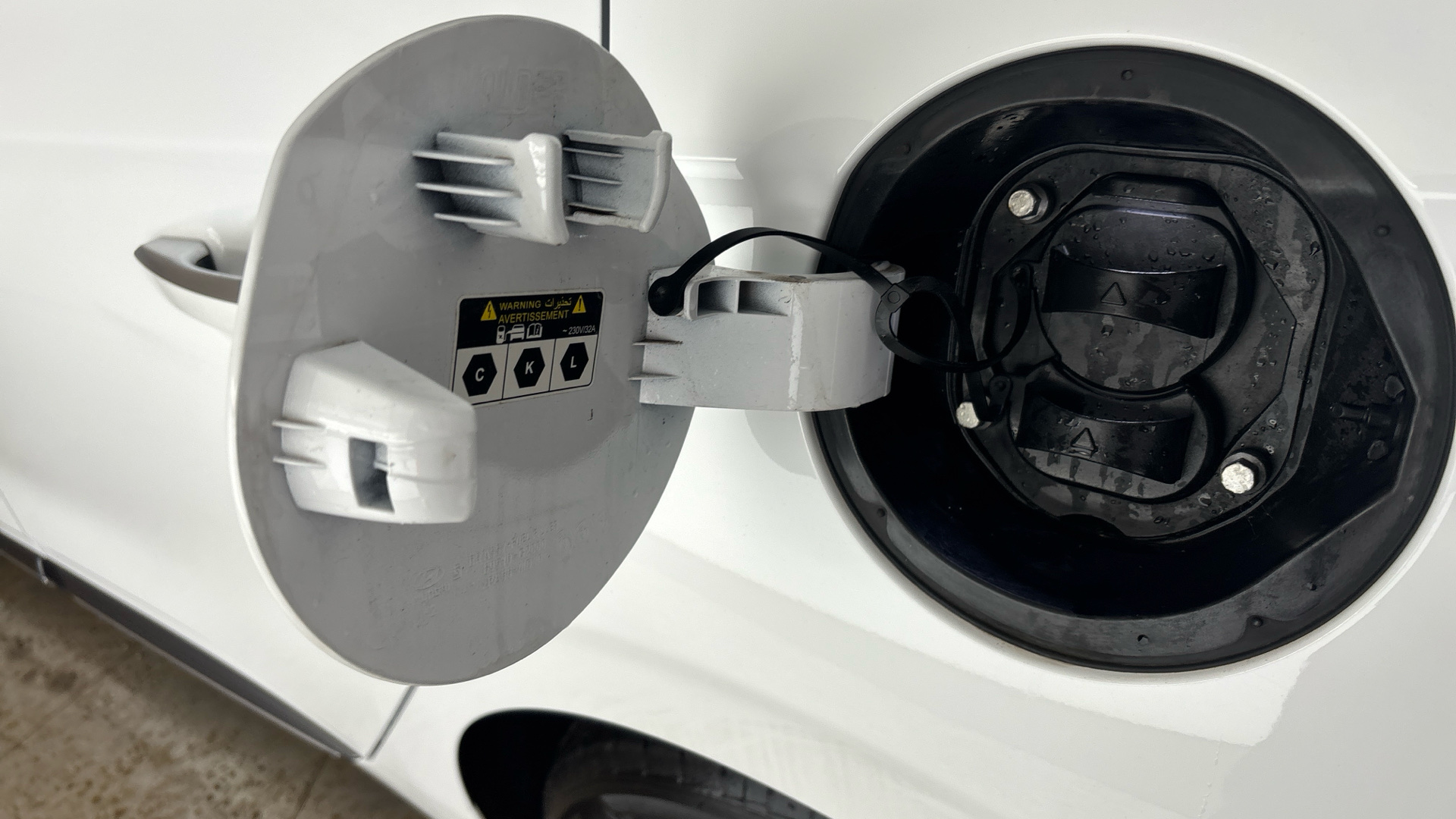 4027730 100kW Premium 38kWh 5dr Auto