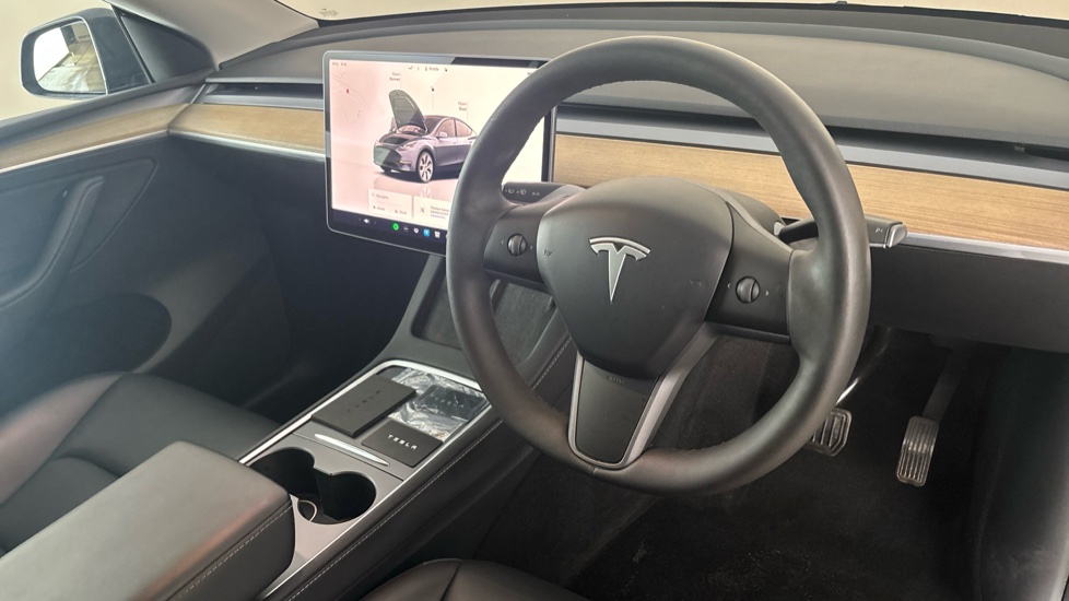 TESLA MODEL Y Image 9