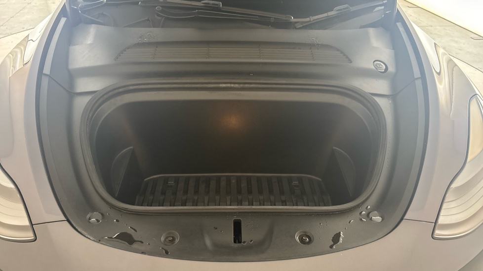 TESLA MODEL Y Image 16