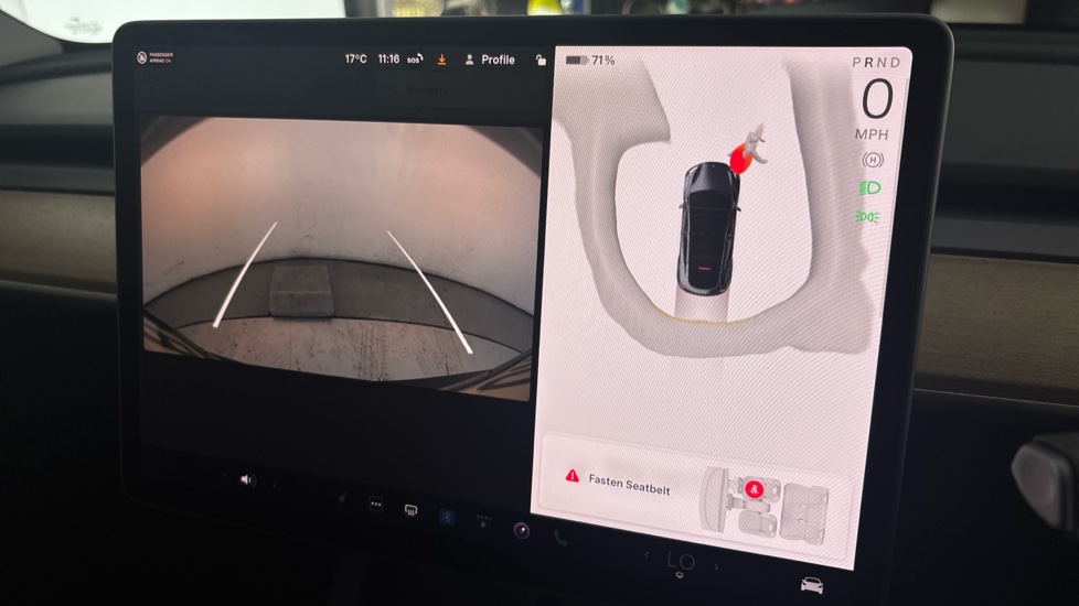 TESLA MODEL Y reverse camera