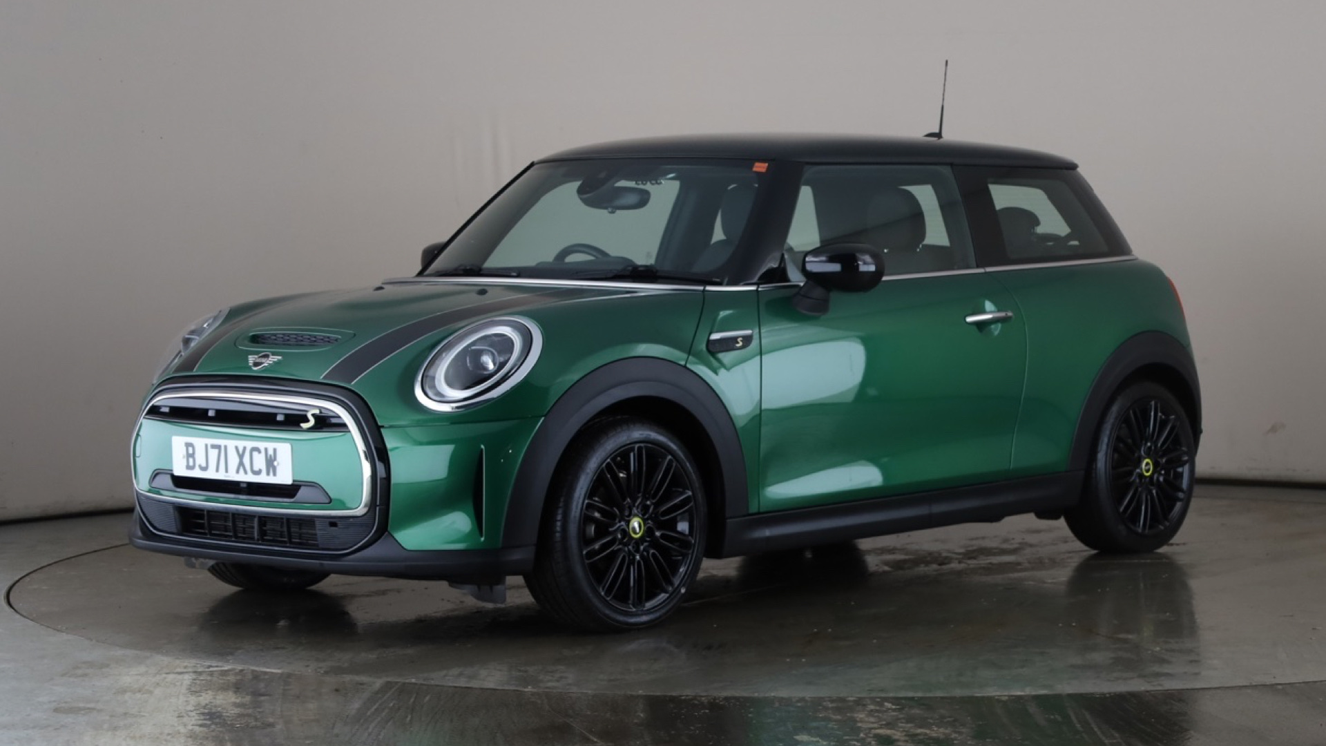 Mini Hatchback Electric 135kW Cooper S Level 2 33kWh 3dr Auto