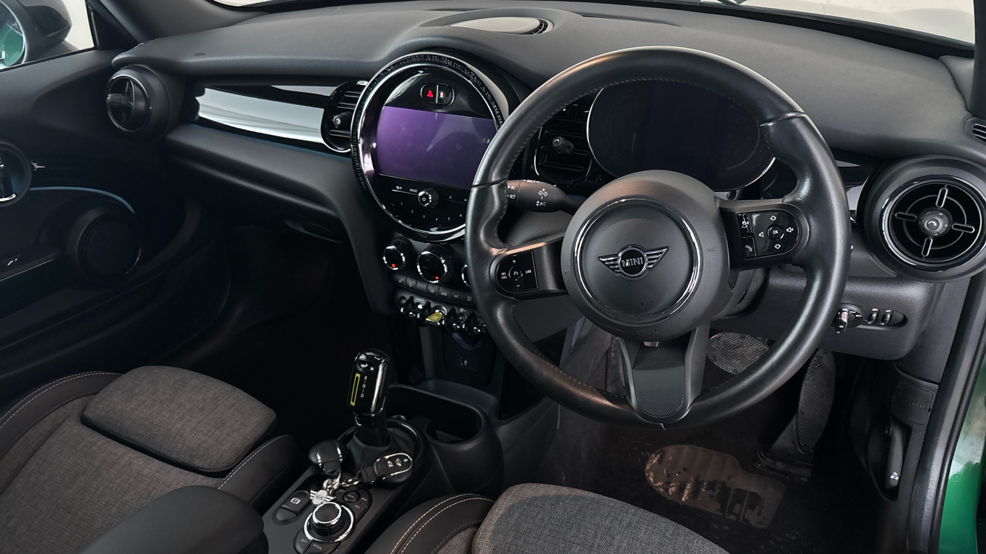 4020905 135kW Cooper S Level 2 33kWh 3dr Auto