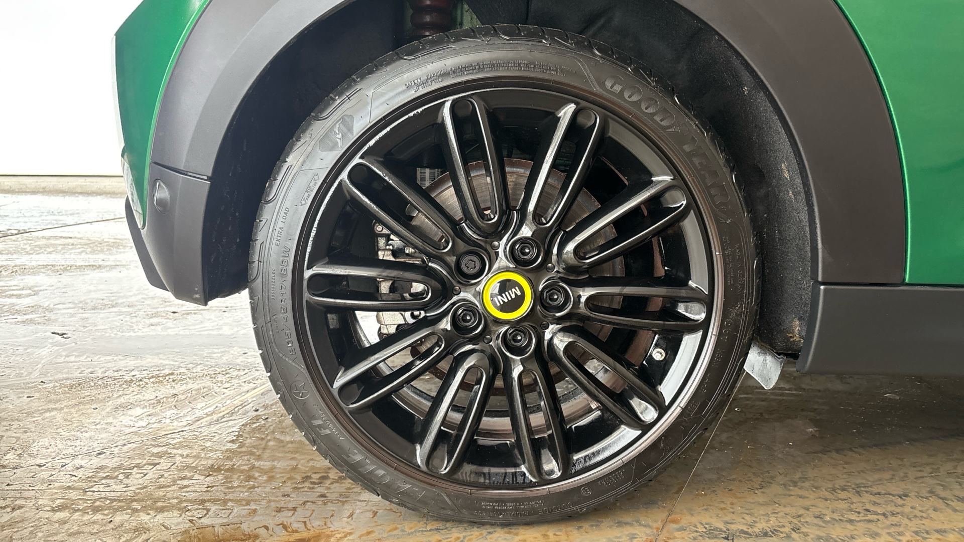 4020905 135kW Cooper S Level 2 33kWh 3dr Auto