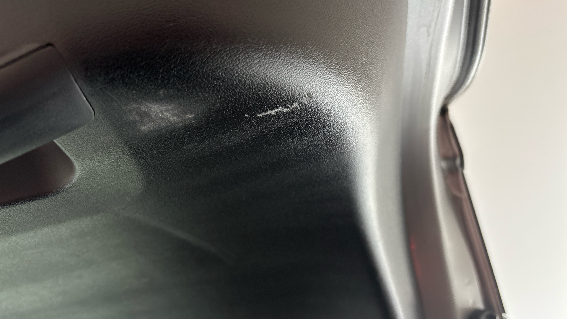 4027549 166kW GT Line 77.4kWh 5dr Auto