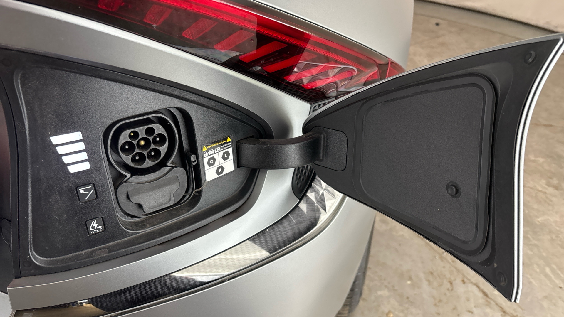 4027549 166kW GT Line 77.4kWh 5dr Auto