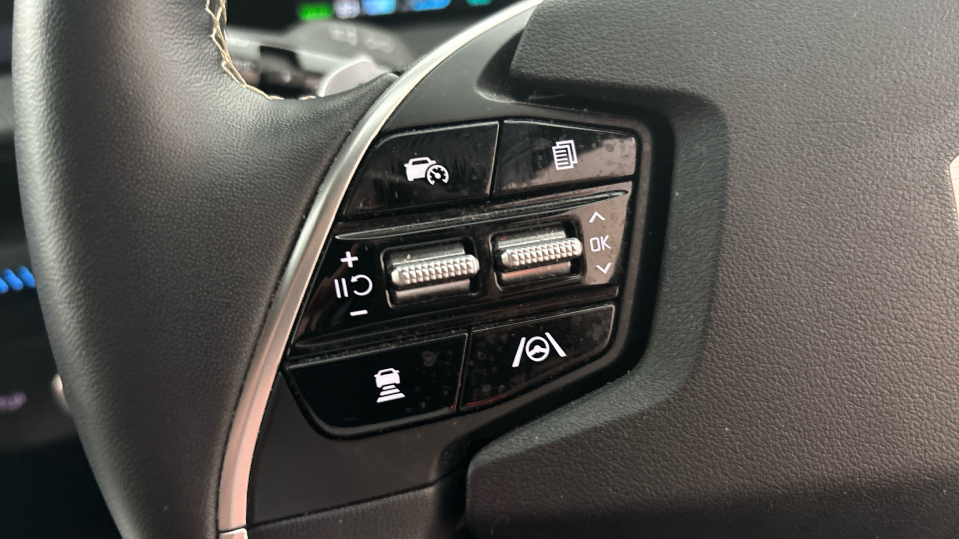 4027549 166kW GT Line 77.4kWh 5dr Auto