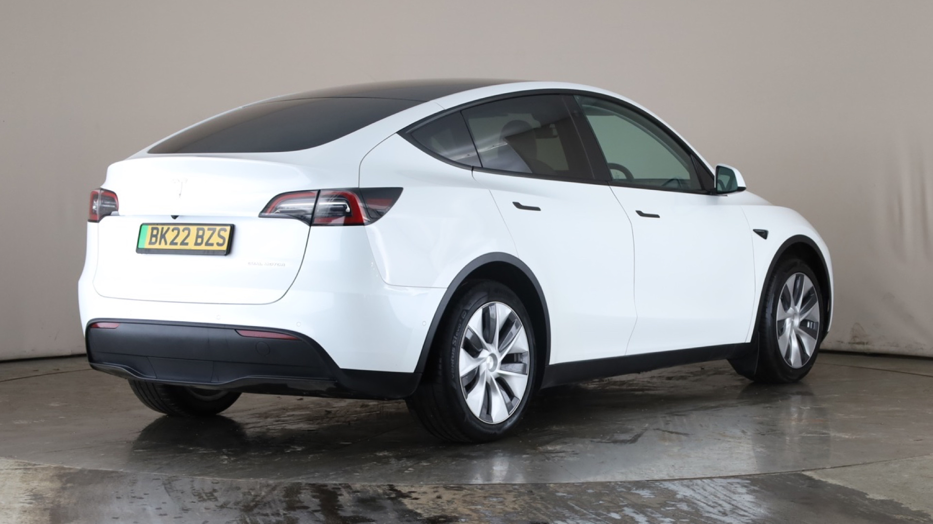 4047606 Long Range AWD 5dr Auto