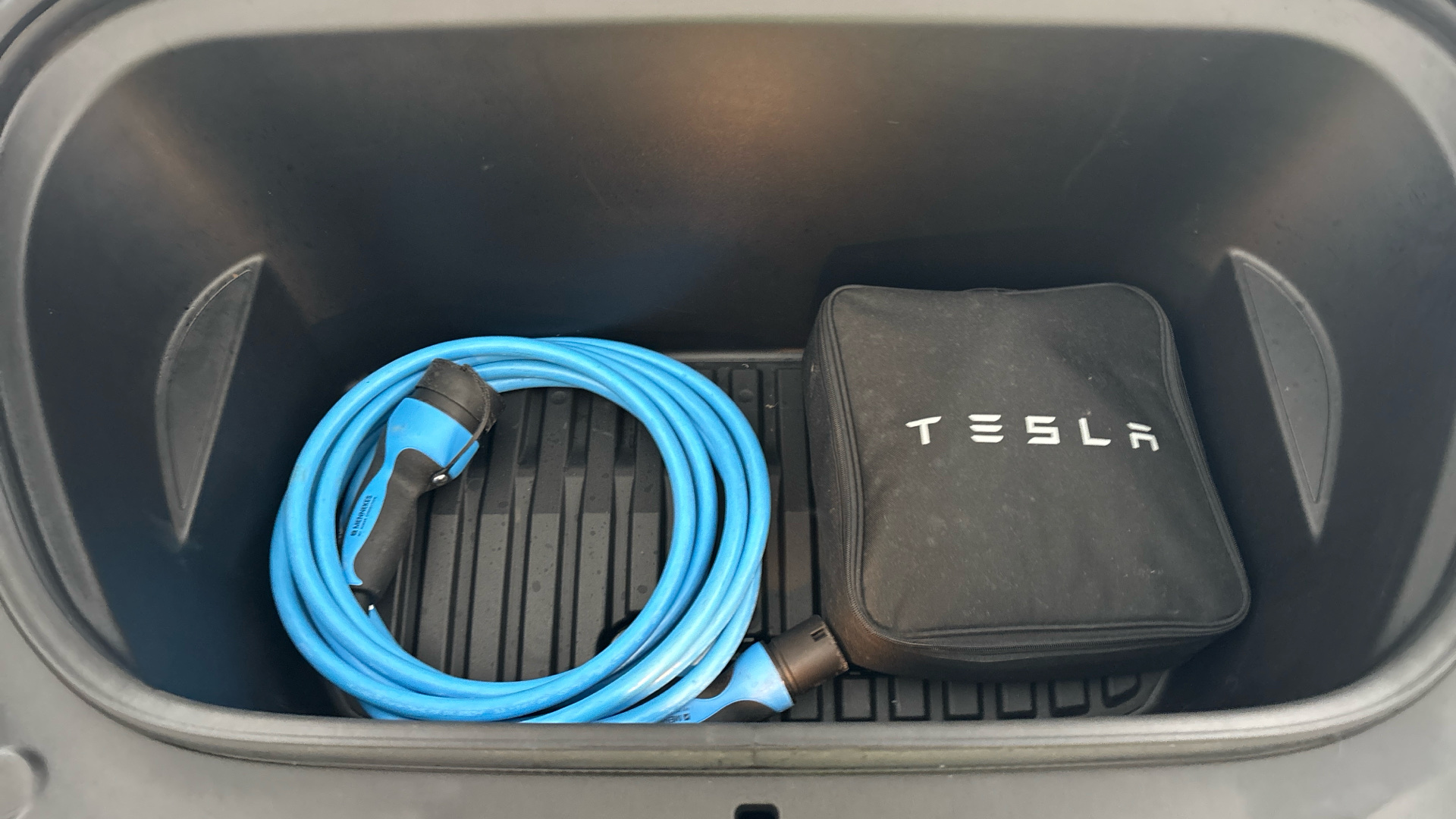 4047606 Long Range AWD 5dr Auto