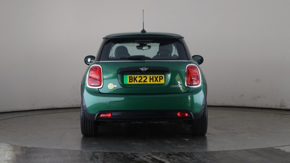 MINI HATCHBACK Image 4