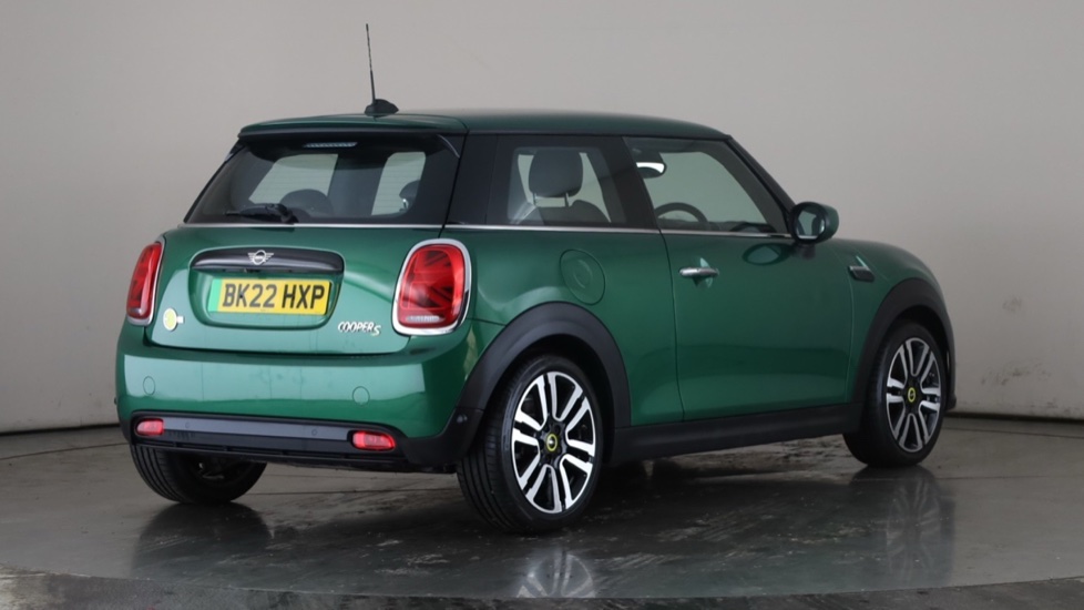 MINI HATCHBACK Image 5