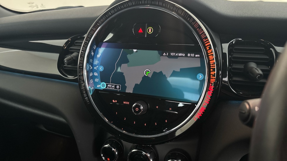 MINI HATCHBACK Image 12