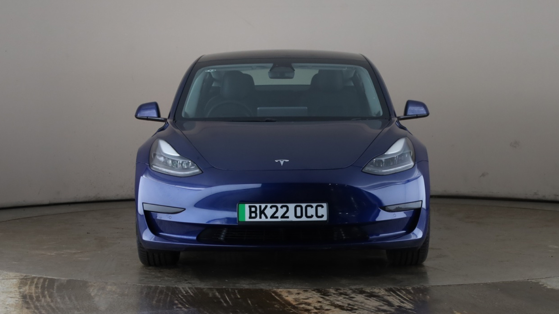 4060168 RWD 4dr Auto