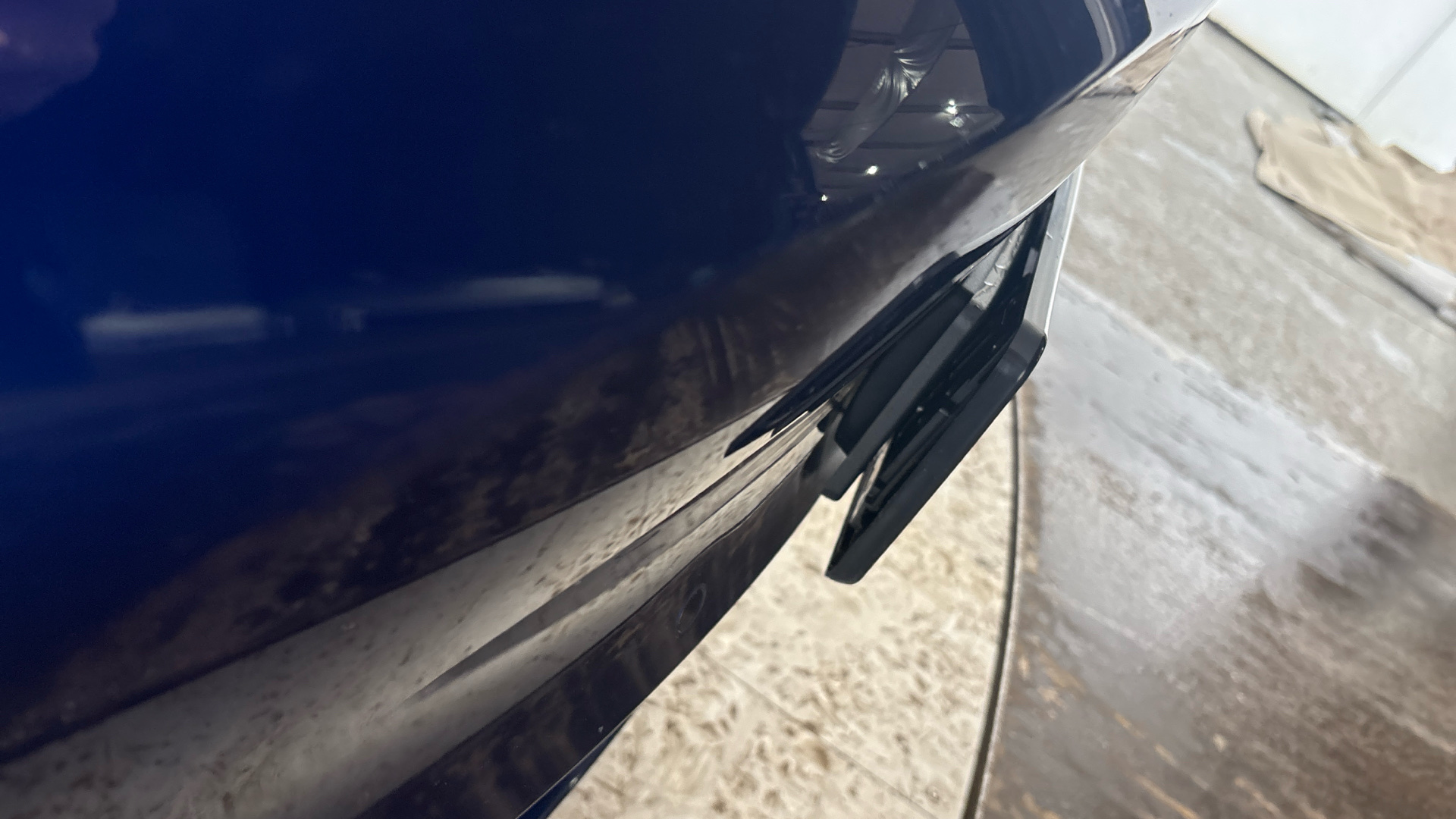 4060168 RWD 4dr Auto