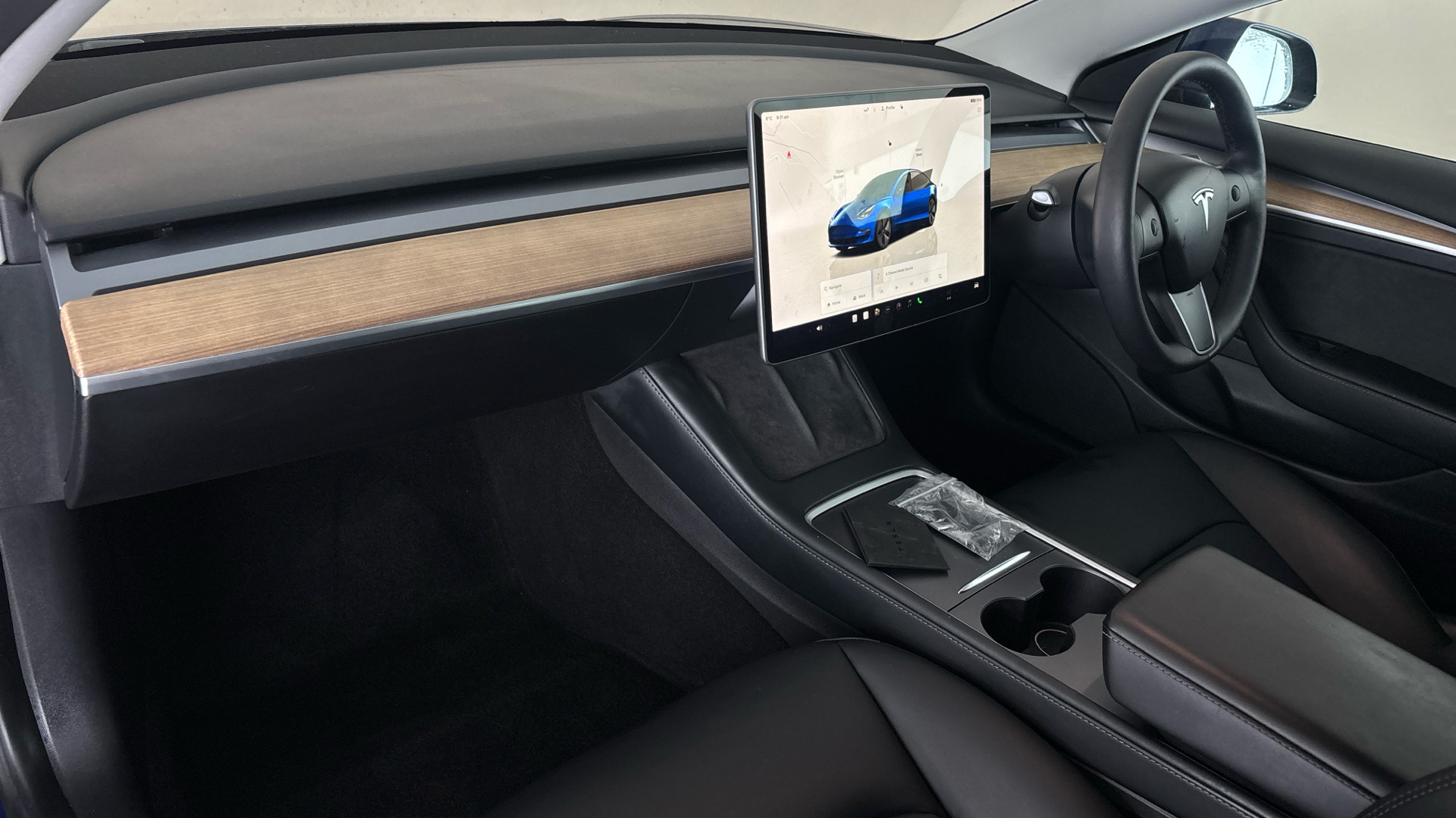 4060168 RWD 4dr Auto