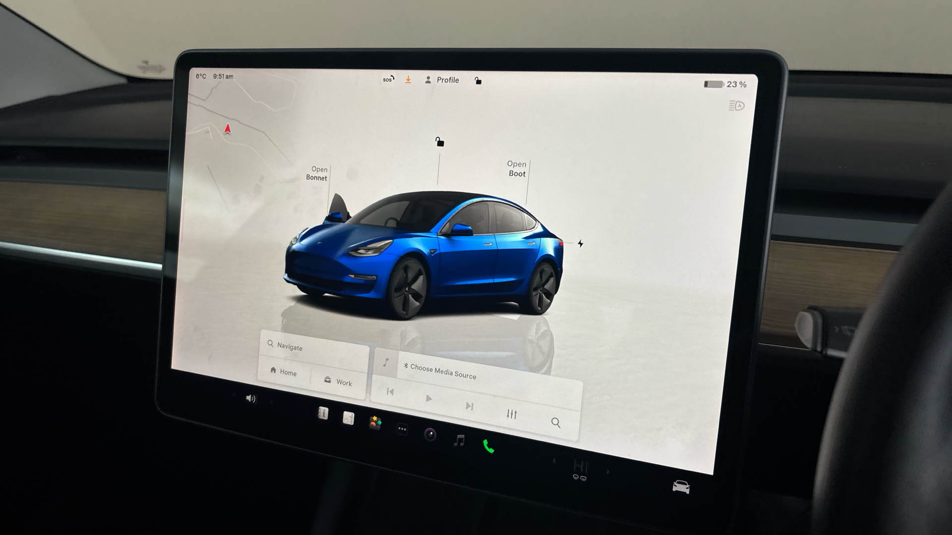 4060168 RWD 4dr Auto