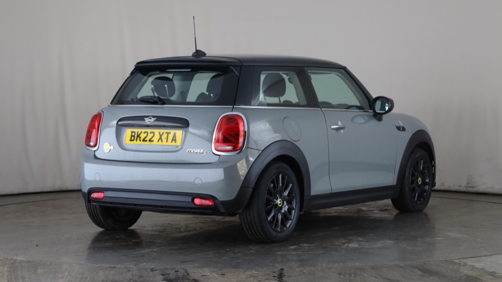 MINI HATCHBACK Image 5