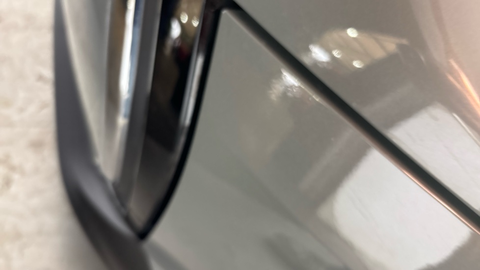 MINI HATCHBACK chips