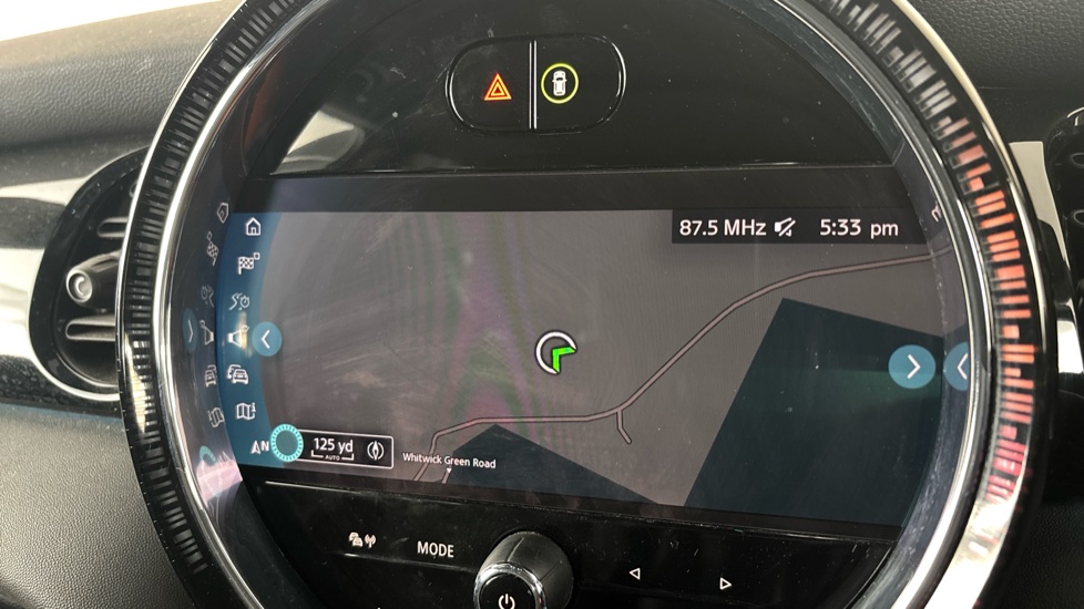 MINI HATCHBACK Image 12