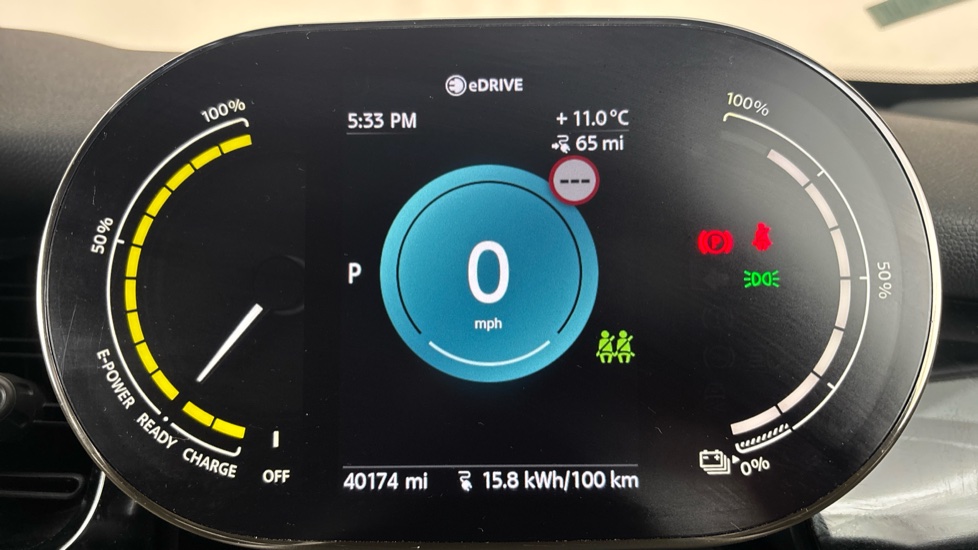 MINI HATCHBACK Image 13