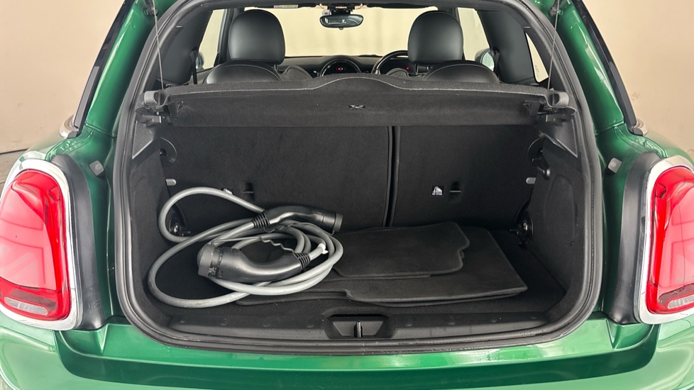 MINI HATCHBACK Image 15