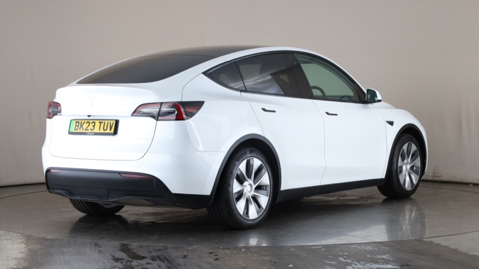 TESLA MODEL Y Image 5