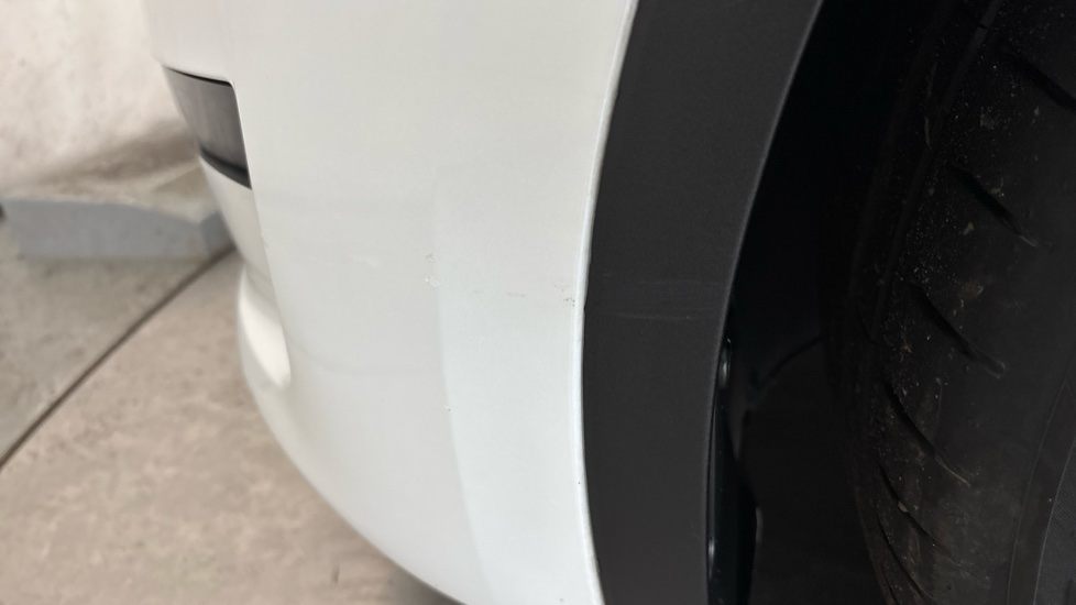 TESLA MODEL Y Scuff