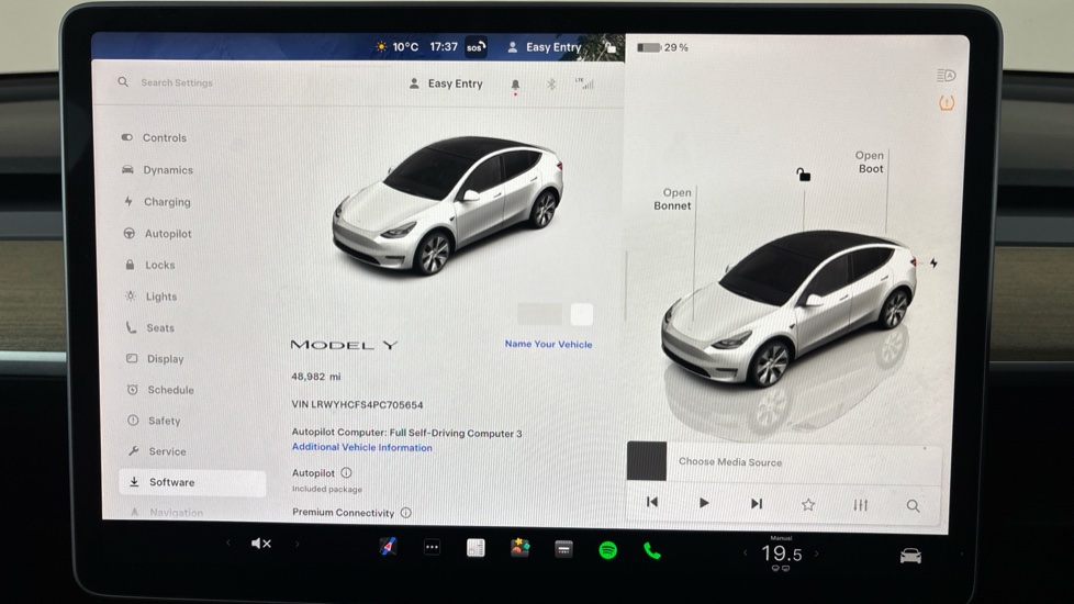 TESLA MODEL Y Image 13