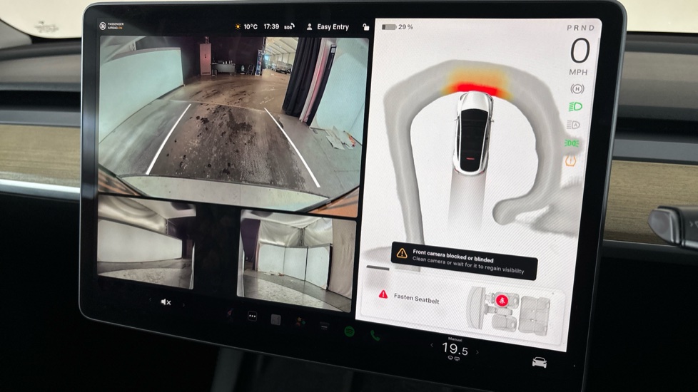 TESLA MODEL Y Reverse camera