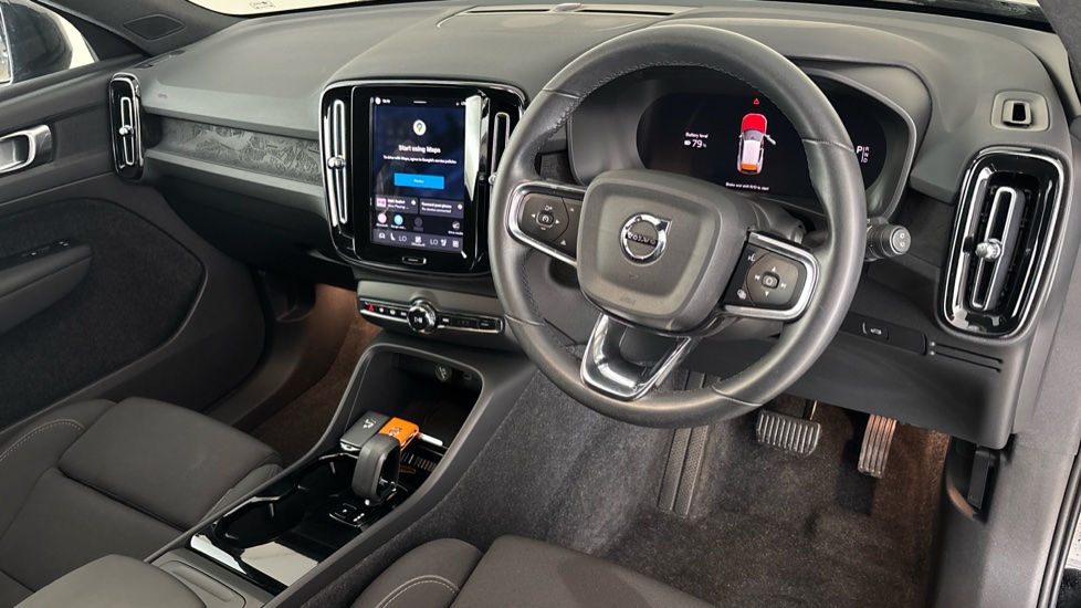 VOLVO XC40 Image 9