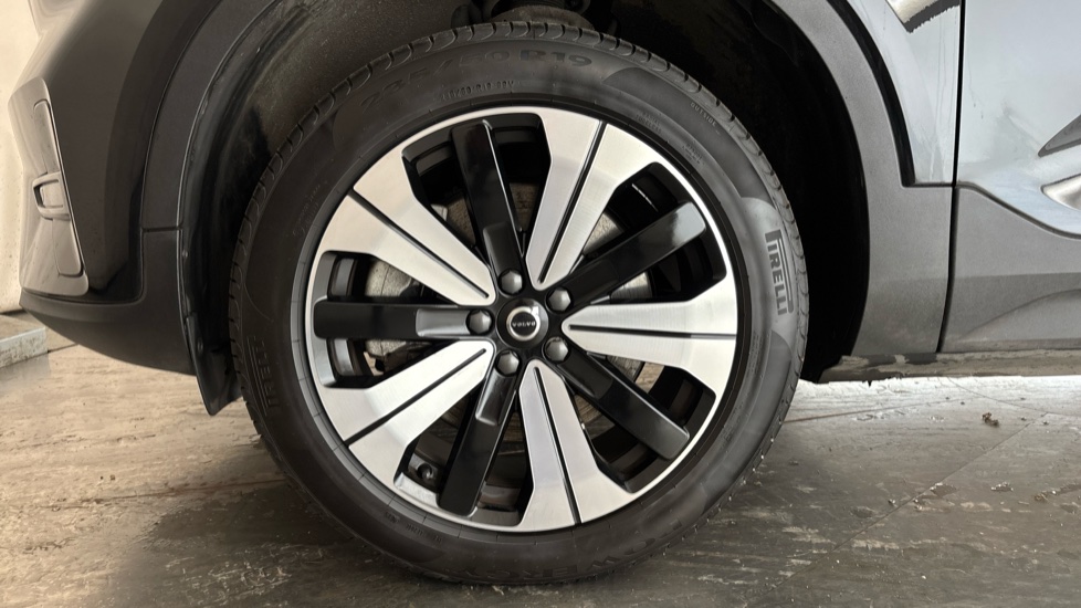 VOLVO XC40 Image 17