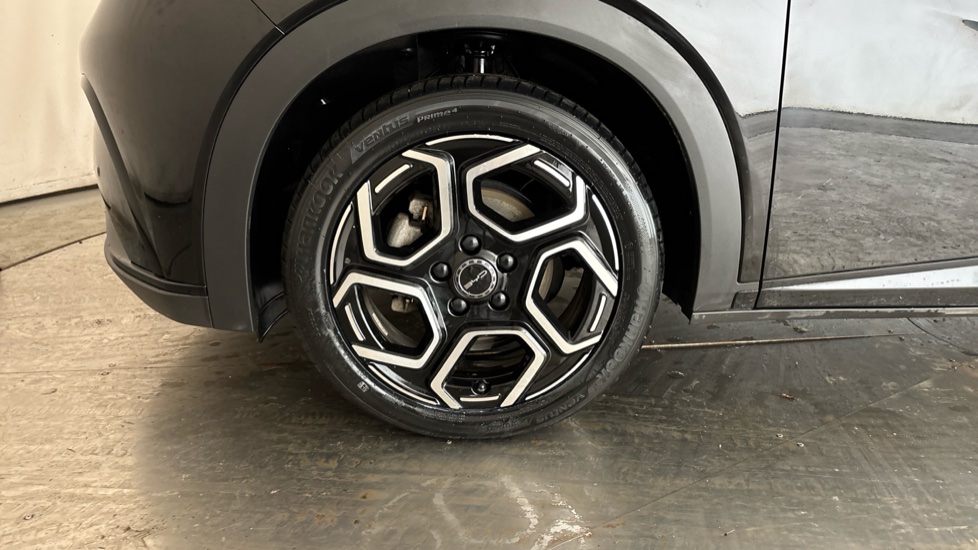 BYD DOLPHIN Image 17