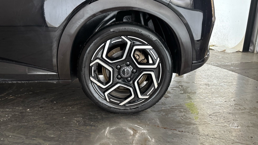 BYD DOLPHIN Image 18