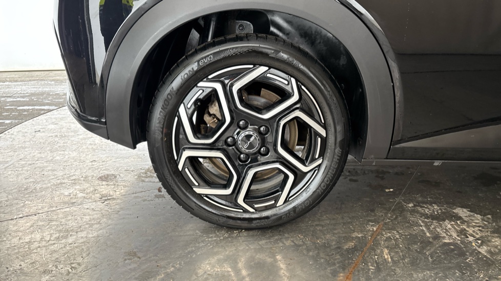 BYD DOLPHIN Image 19