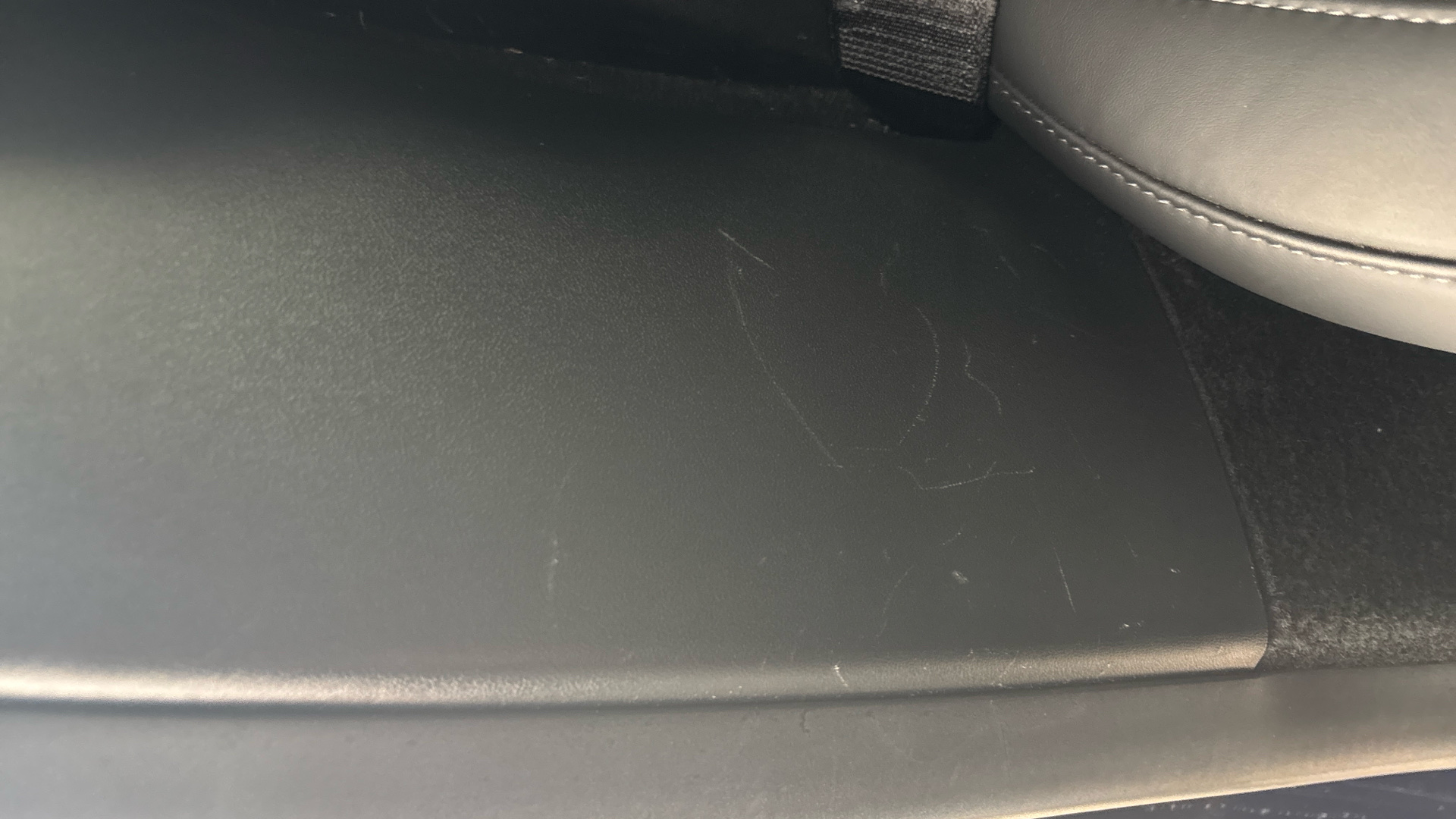 4027572 Long Range AWD 5dr Auto