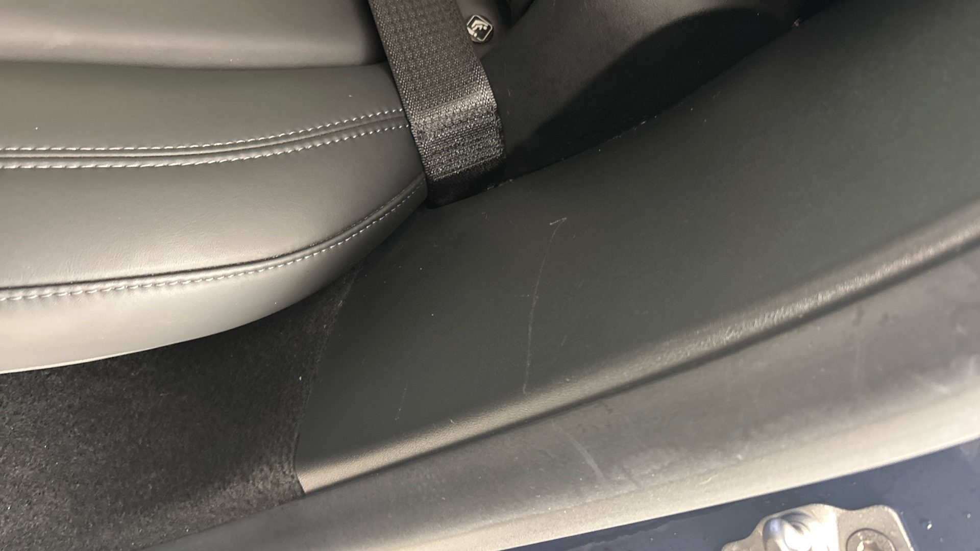 4027572 Long Range AWD 5dr Auto