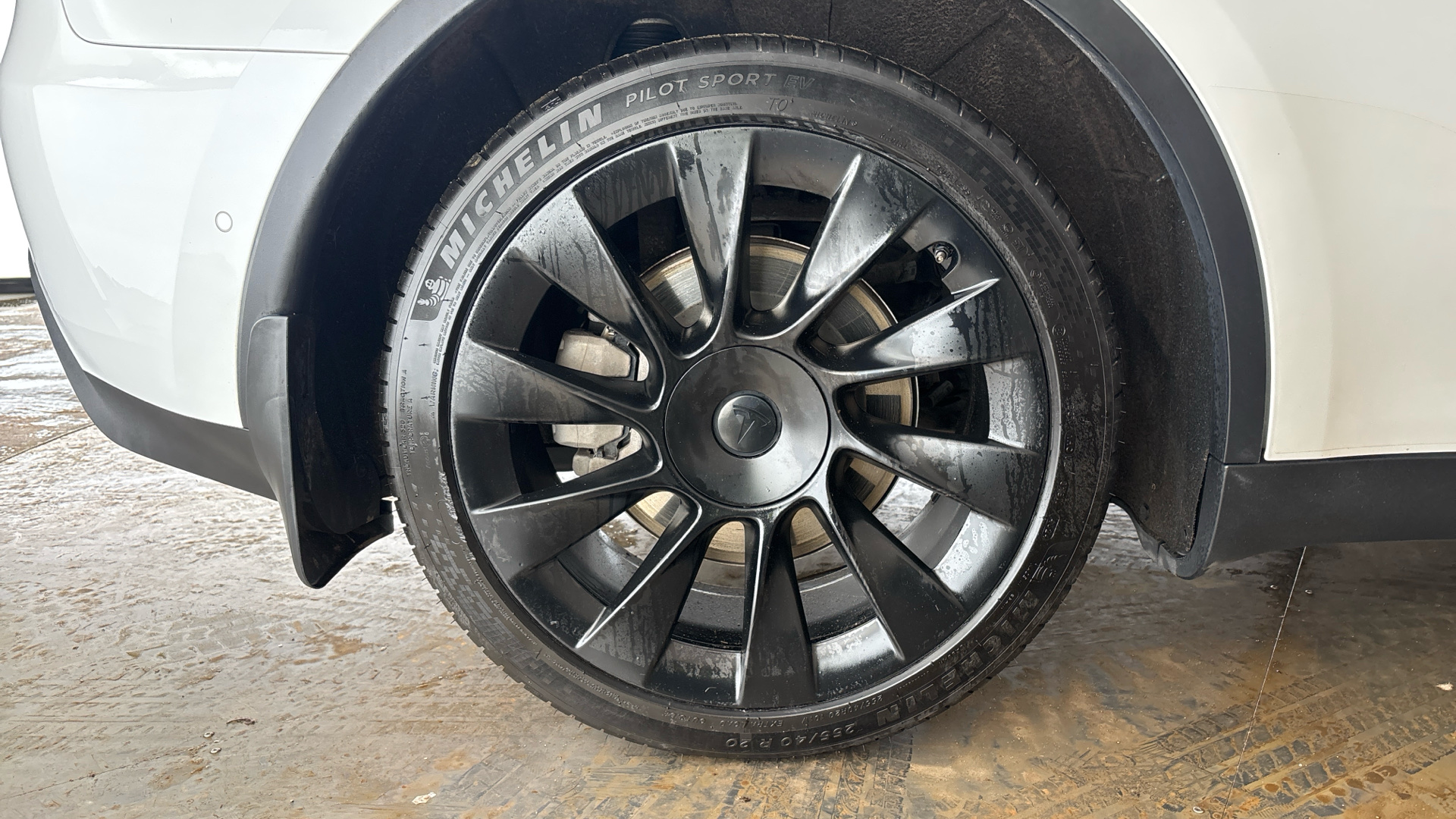 4020879 Long Range AWD 5dr Auto