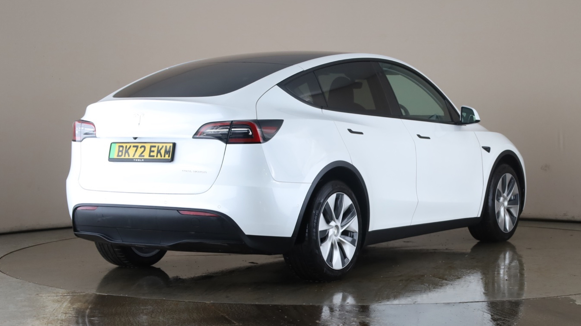 4058655 Long Range AWD 5dr Auto