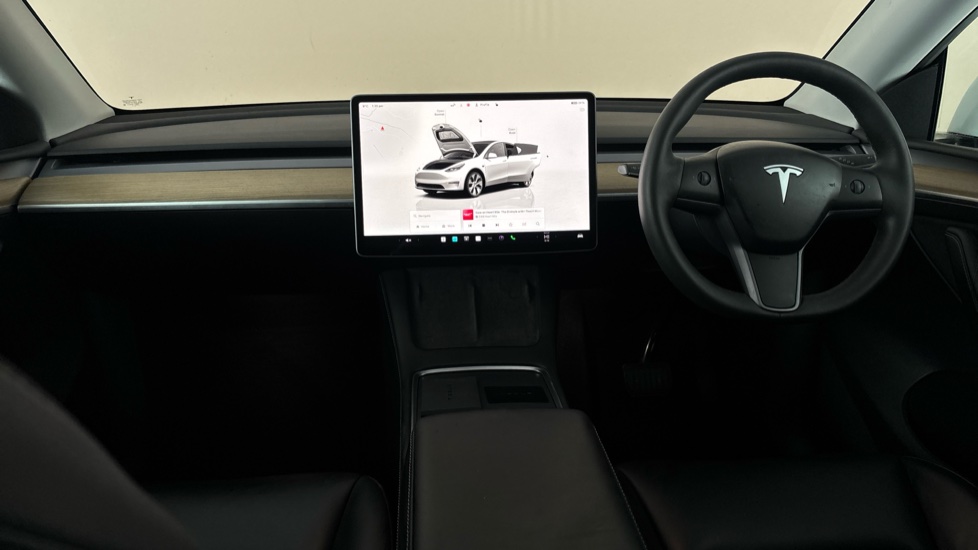 TESLA MODEL Y Image 11