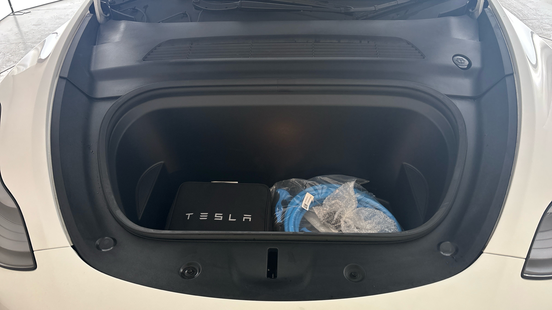 4020646 Long Range AWD 5dr Auto